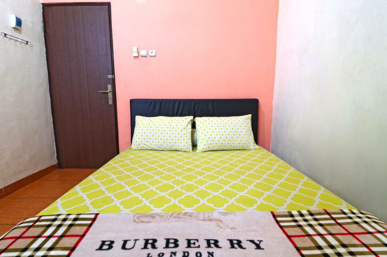 Semata Wayang Syariah Homestay Banjarbaru Exterior foto